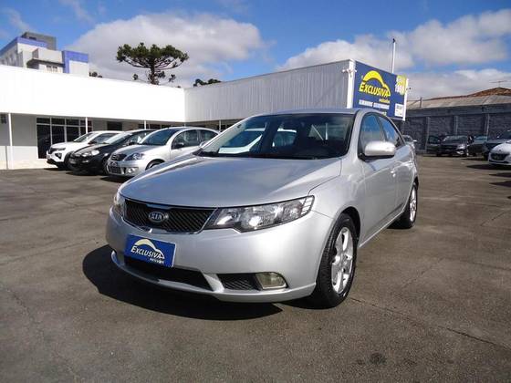 KIA CERATO 1.6 EX SEDAN 16V GASOLINA 4P MANUAL